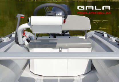 AQ-11-on-gaelixmarineservice.gr