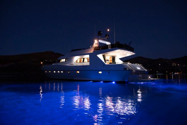 Gallery-the-boat16-Gaelix-Marine-Service-on-gaelixmarineservice.gr