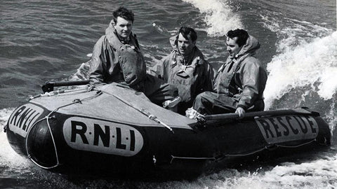 Inflatable-Life-Boat-480x480-on-gaelixmarineservice.gr